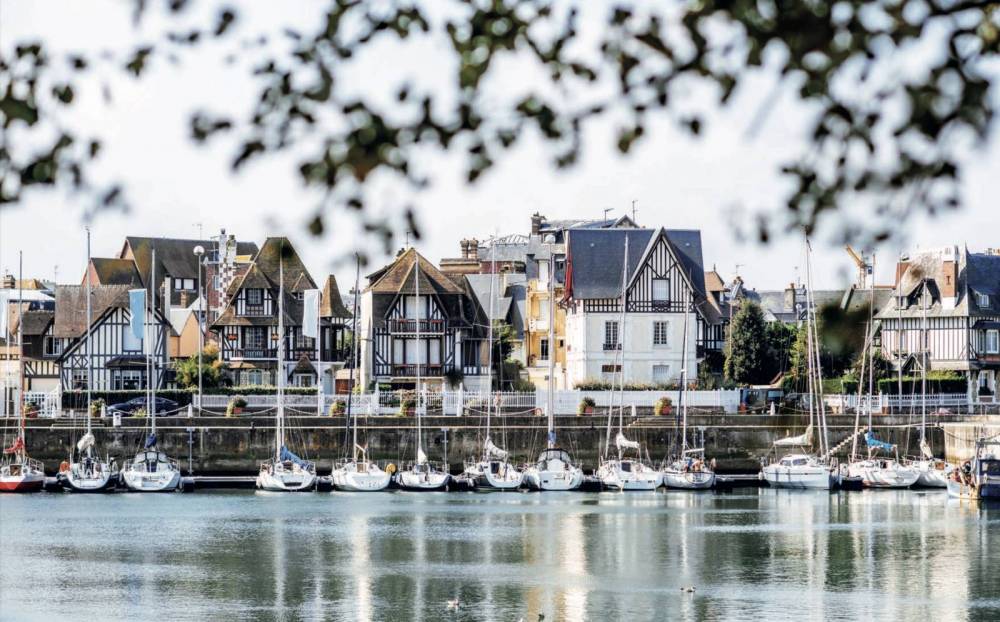DEAUVILLE2jpg_61b317990332c